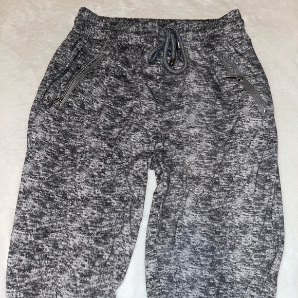 indero spandex joggers - Picture 2 of 2